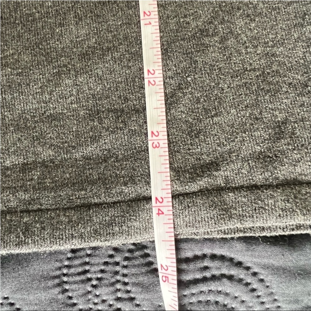 T Tahari Mockneck Sweater, Heather Graphite Gray, Large - Picture 15 of 15